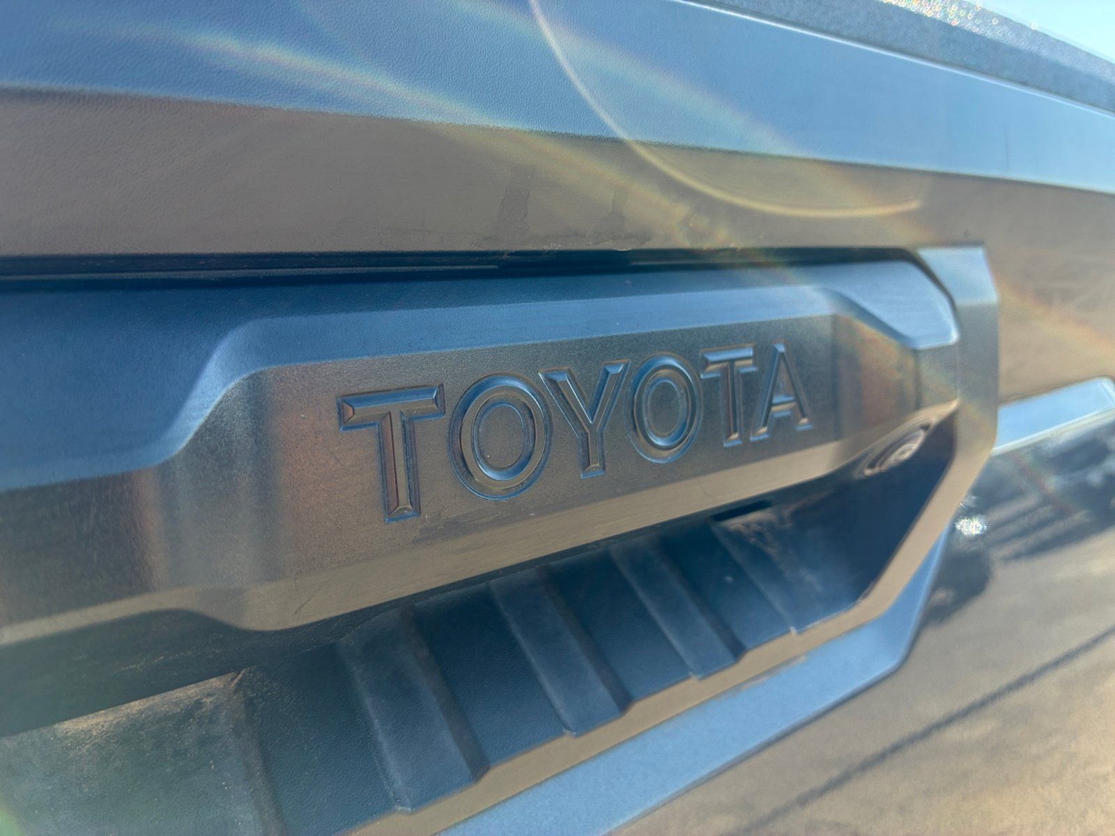 Used 2022 Toyota Tundra SR5 w/ SR5 Premium Package RWD image 26