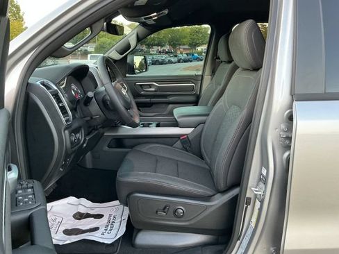 Used 2025 RAM 1500 Big Horn AWD/4WD image 13