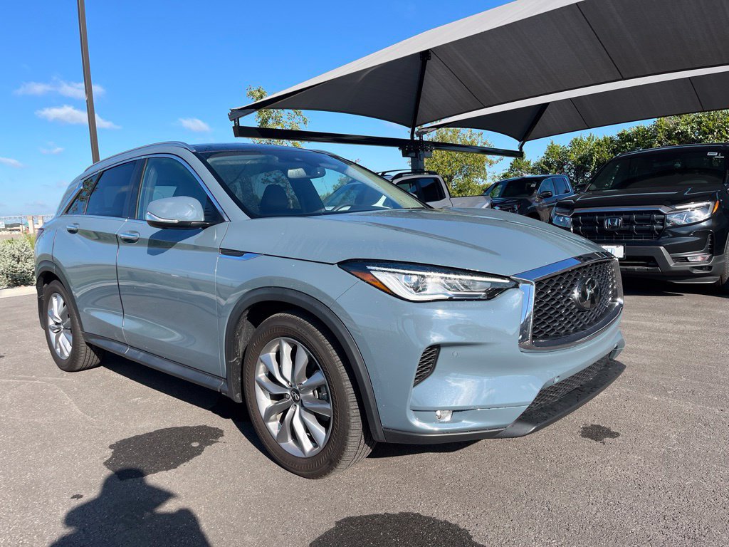 Used 2022 INFINITI QX50 Essential AWD/4WD image 3