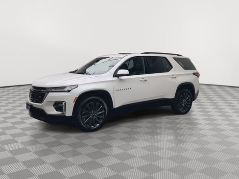 Certified 2023 Chevrolet Traverse RS AWD/4WD image 40