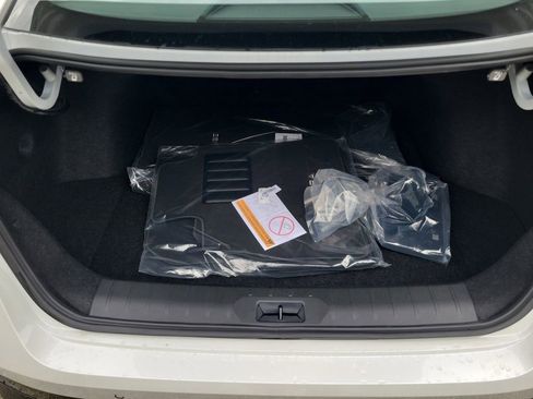 New 2026 Nissan Sentra SR image 10