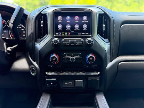 Used 2020 Chevrolet Silverado 1500 LT Trail Boss AWD/4WD image 19