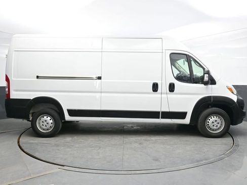 Used 2023 RAM ProMaster 2500 FWD image 8