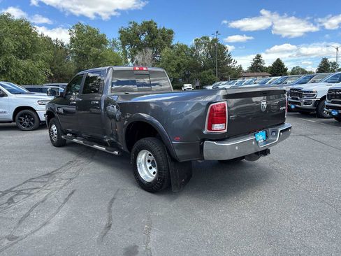 Used 2018 RAM 3500 Laramie w/ Convenience Group AWD/4WD image 6