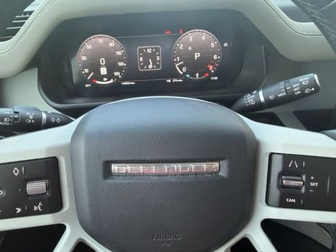 Used 2023 Land Rover Defender 110 SE AWD/4WD image 18