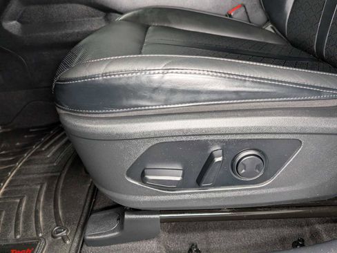 Certified 2022 Kia Sorento S AWD/4WD image 40
