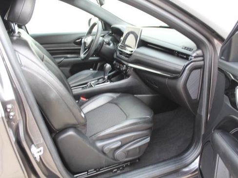 Used 2022 Jeep Compass Altitude image 38