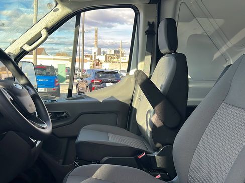 New 2026 Ford Transit 250 148 Medium Roof RWD image 26