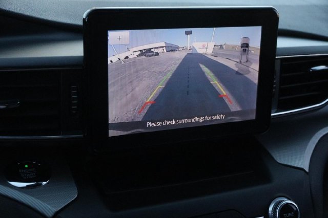 Used 2020 Ford Explorer XLT w/ Equipment Group 202A AWD/4WD image 19