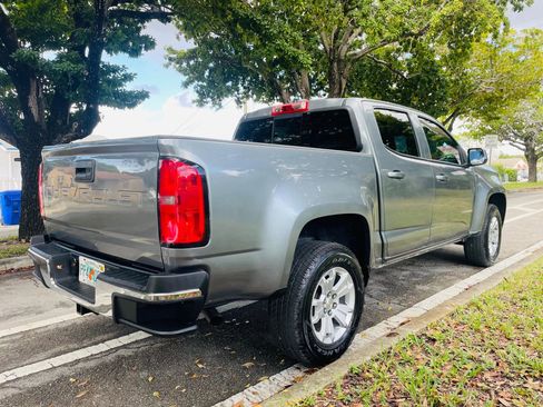 Used 2022 Chevrolet Colorado LT w/ LT Convenience Package image 5