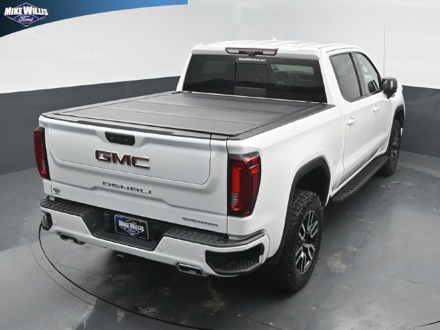 Used 2022 GMC Sierra 1500 AT4 w/ AT4 Premium Package AWD/4WD image 15