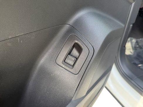 Used 2022 Volkswagen Atlas SEL R-Line image 10