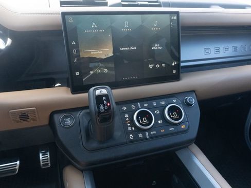 New 2025 Land Rover Defender 110 V8 image 15
