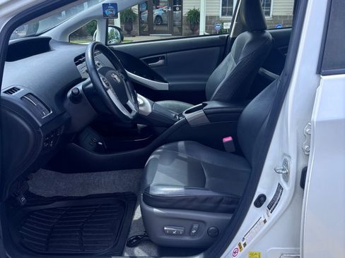 Used 2012 Toyota Prius Five FWD image 10