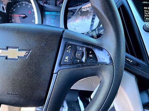 Used 2017 Chevrolet Equinox LS image 11