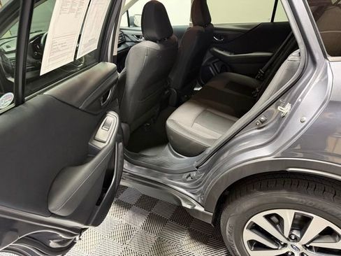 Used 2020 Subaru Outback Premium image 17