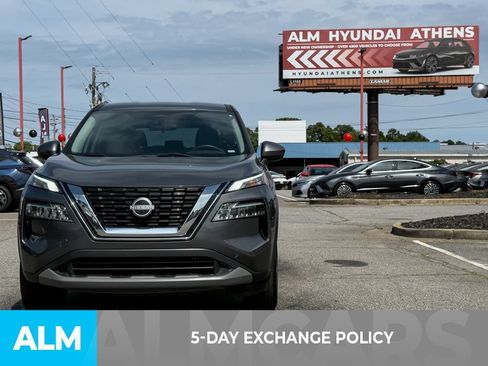 Used 2023 Nissan Rogue SV FWD image 3