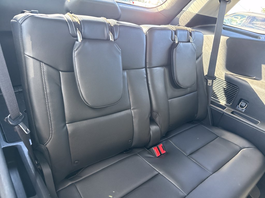Used 2022 Ford Explorer Limited AWD/4WD image 30