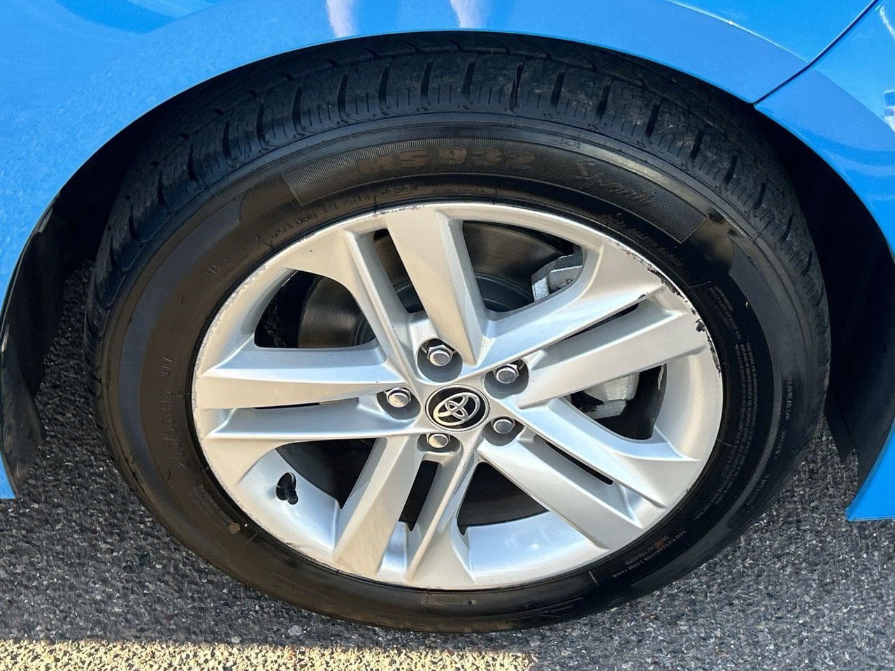 Used 2019 Toyota Corolla SE w/ SE Option Package FWD image 7