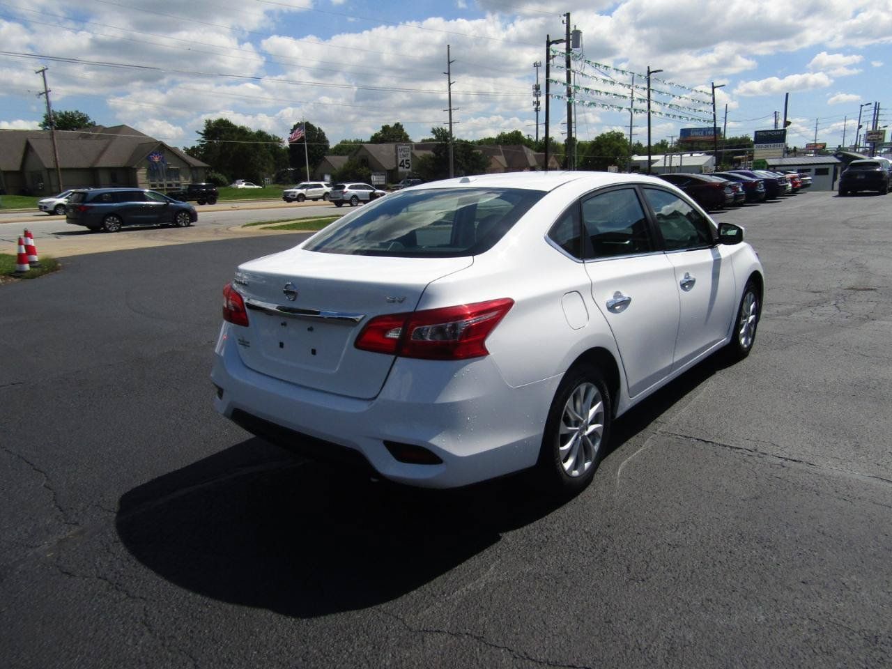 Used 2019 Nissan Sentra SV FWD image 8