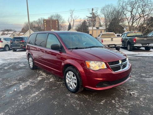 Used 2015 Dodge Grand Caravan SE w/ Quick Order Package 29E SE FWD image 7