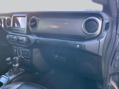 Used 2019 Jeep Wrangler Unlimited Sport S AWD/4WD image 14