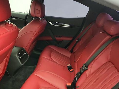 Used 2023 Maserati Ghibli Modena image 21