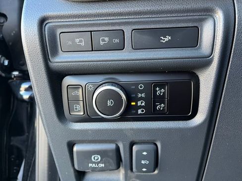 Used 2023 Ford F150 Lariat image 23