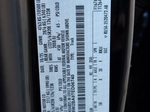 New 2026 Ford F250 Lariat w/ Black Appearance Package image 39