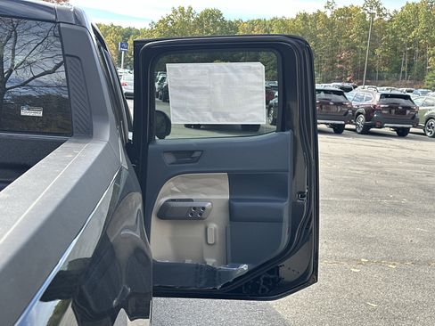 New 2025 Ford Maverick Lariat w/ 4K Tow Package image 30