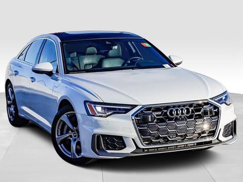 Used 2024 Audi A6 Premium Plus image 2