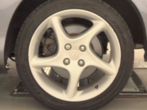 Used 2003 MAZDA MX-5 Miata RWD image 16