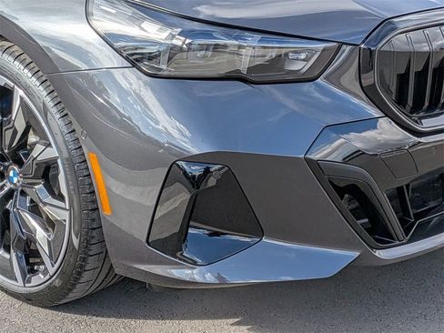 New 2026 BMW i5 eDrive40 image 22