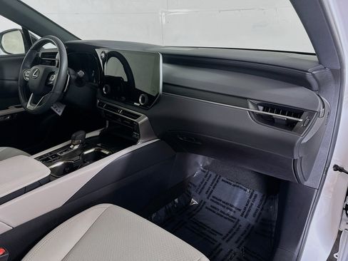 Certified 2025 Lexus RX 350 F Sport w/ Convenience Package image 28