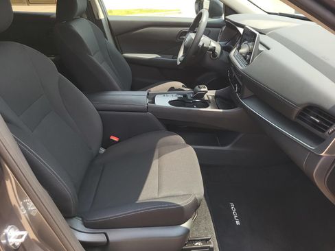 Certified 2026 Nissan Rogue S FWD image 12