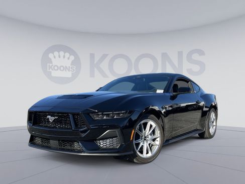 Used 2025 Ford Mustang GT Premium image 1