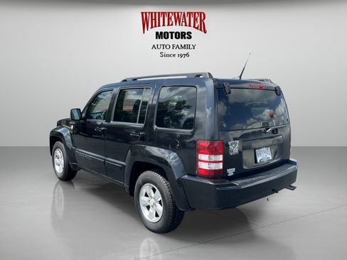 Used 2011 Jeep Liberty Sport w/ Popular Equipment Group AWD/4WD image 3