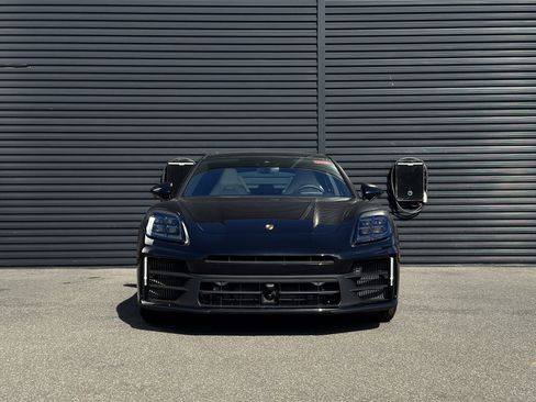 New 2025 Porsche Panamera 4 image 11