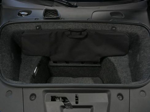 Used 2014 Audi R8 V10 image 17