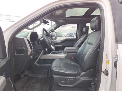 Used 2019 Ford F250 Lariat w/ Chrome Package image 10