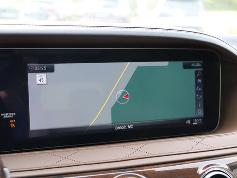 Used 2019 Mercedes-Benz S 560 4MATIC Sedan image 24