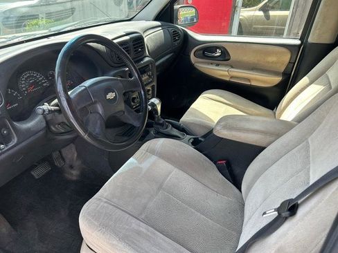Used 2006 Chevrolet TrailBlazer LT AWD/4WD image 5