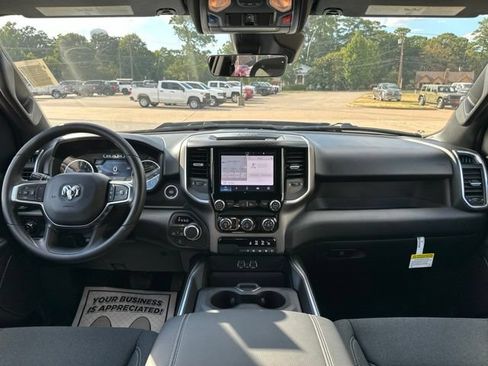 New 2026 RAM 1500 Express AWD/4WD image 36