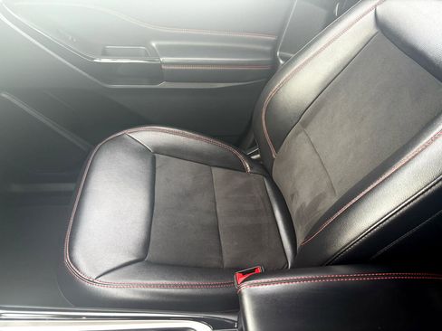 Used 2023 Ford Explorer ST-Line w/ Class IV Trailer Tow Package image 22