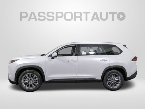 New 2026 Toyota Grand Highlander AWD image 2