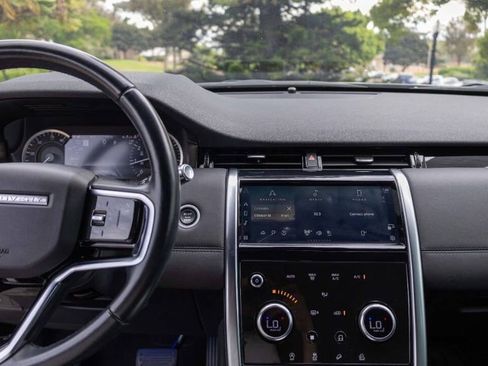Used 2021 Land Rover Discovery Sport S image 28