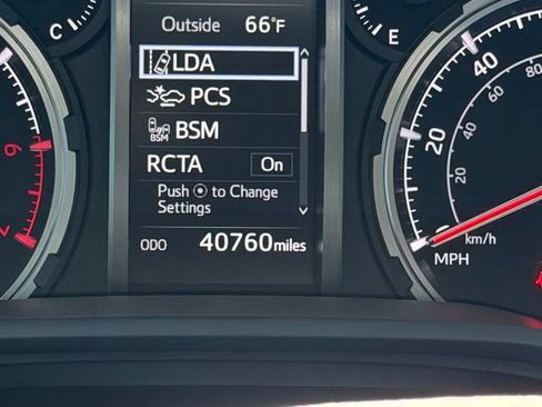 Certified 2023 Toyota 4Runner TRD Off-Road Premium w/ Moonroof Package AWD/4WD image 32