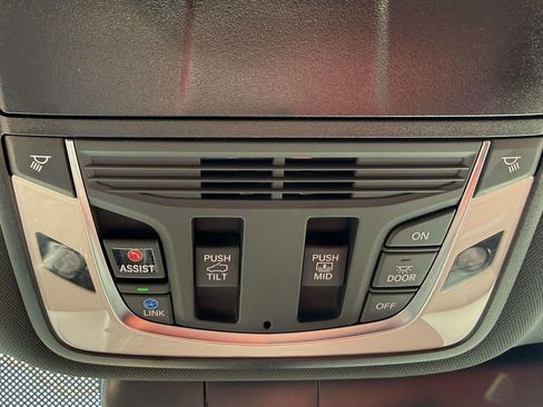 Used 2025 Acura RDX AWD w/ A-Spec & Advance Pkg image 25