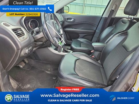 Used 2018 Jeep Compass Latitude w/ Popular Equipment Group FWD image 9