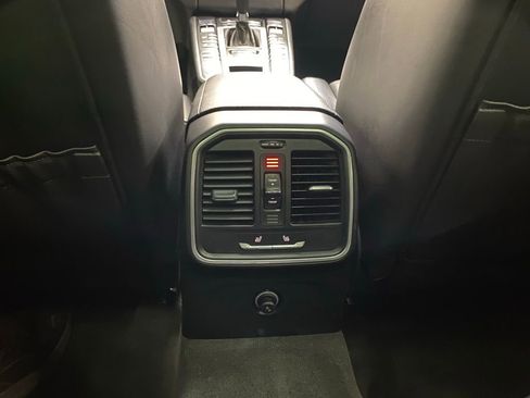 Used 2016 Porsche Macan S image 21